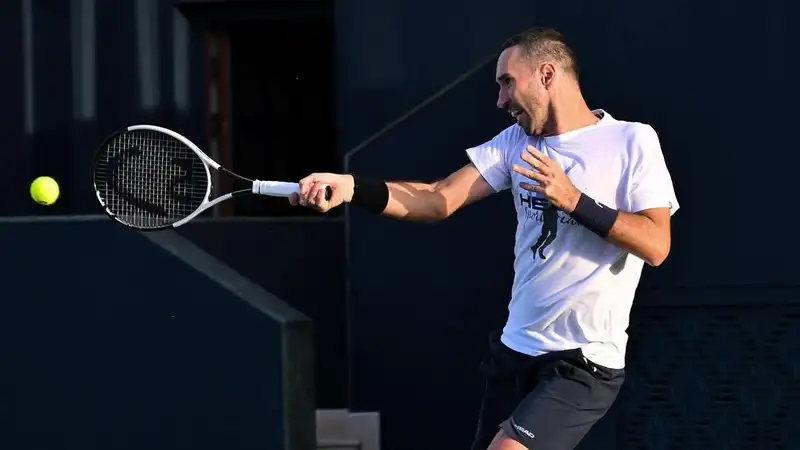 Михаил Кукушкин три дня доигрывал матч на турнире в Китае