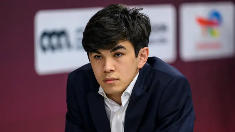 Шахматист из Узбекистана досрочно выиграл турнир претендентов