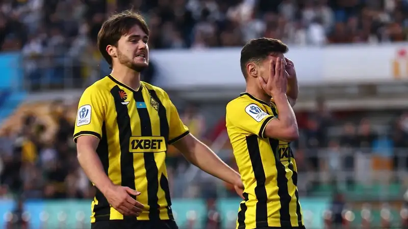 "Установилось троевластие": в России высказались о пятом туре КПЛ