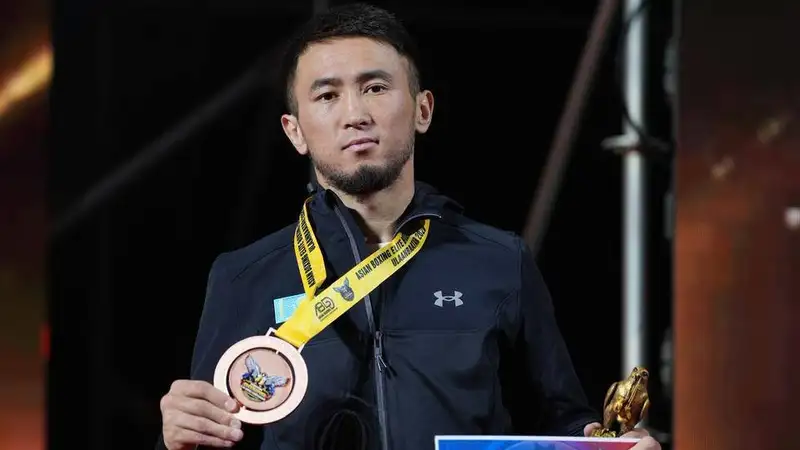 Чемпионат Азии по боксу: как оценили в Казахстане победы и поражения звёзд нашего спорта