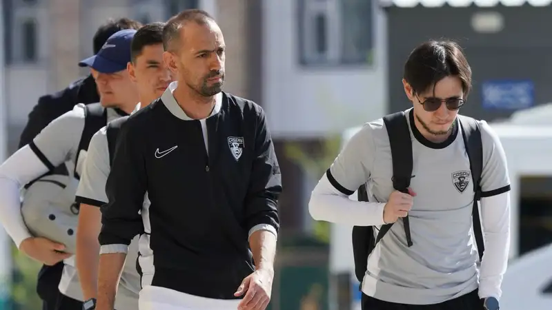 "Каспий" уволил Пиралы Алиева 