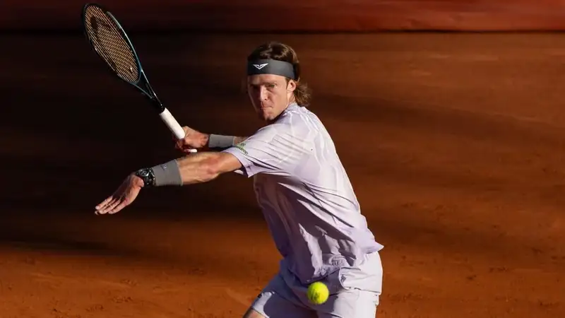 Андрей Рублёв превзошёл Роджера Федерера на турнирах категории ATP-500