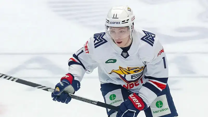 Два очка Михайлиса не помогли "Металлургу" обыграть "Торпедо" в плей-офф КХЛ