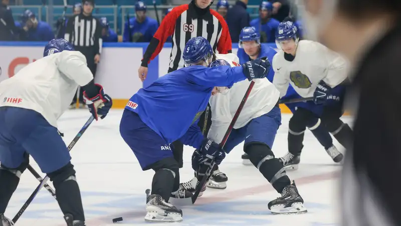 Сборная Казахстана провела двусторонний матч на УТС в Астане перед чемпионатом мира