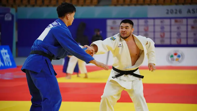 Драмой завершилась схватка звезды дзюдо из Казахстана за "золото" чемпионата Азии