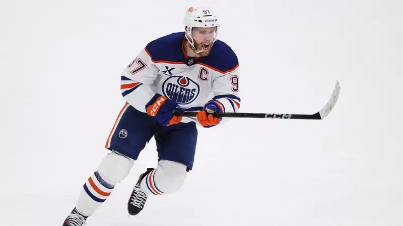 В НХЛ определились обладатели "Арт Росс Трофи" и "Морис Ришар Трофи"