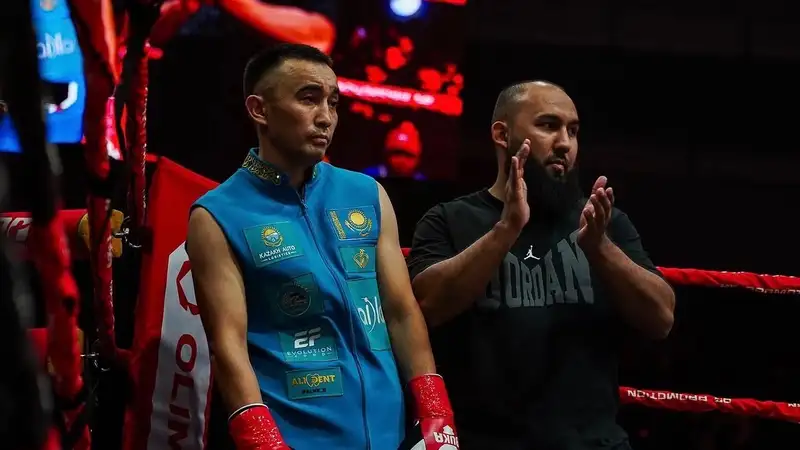 Казахстанский боксёр нокаутировал своего соперника на вечере бокса в Чехии