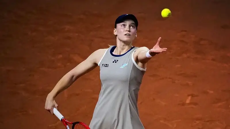 Рыбакина переиграла Андрееву и вышла в финал турнира WTA в Штутгарте