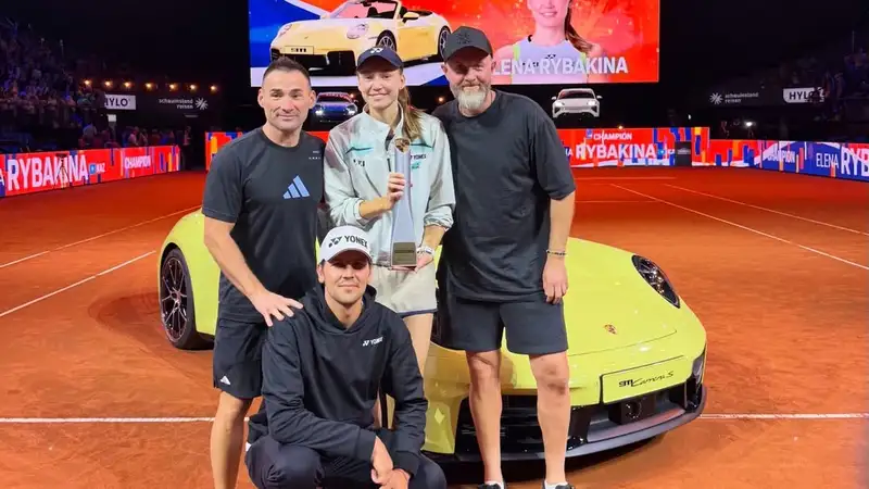 Елена Рыбакина превзошла Соболенко в чемпионской гонке WTA