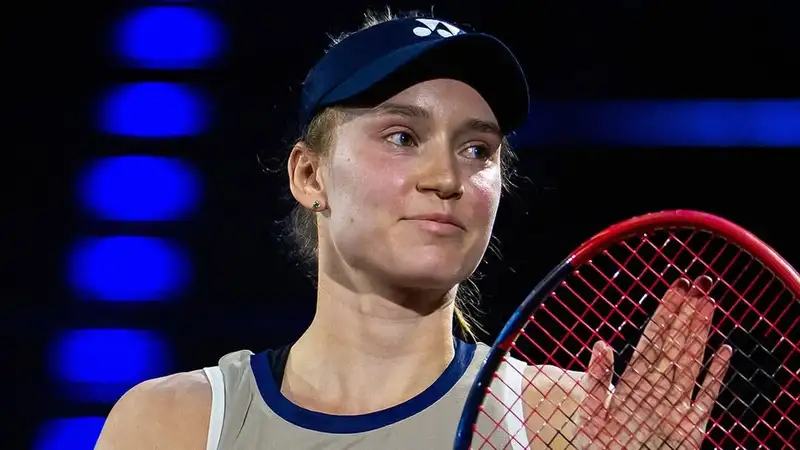 Видеообзор победы Елены Рыбакиной в финале элитного турнира в Германии