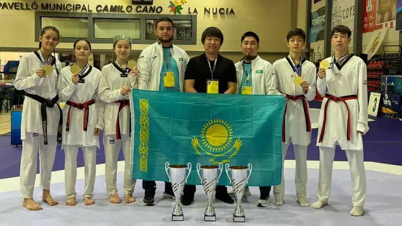 Сборная Казахстана по таеквондо завоевала множество медалей на топ-турнире в Испании