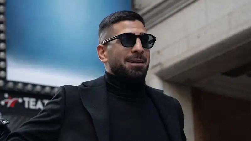 Неожиданная привилегия: почему UFC оберегает Топурию от Царукяна