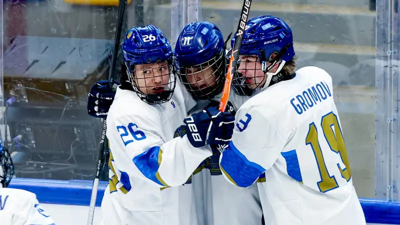 Какое место занимает Казахстан на чемпионате мира по хоккею после трёх побед подряд