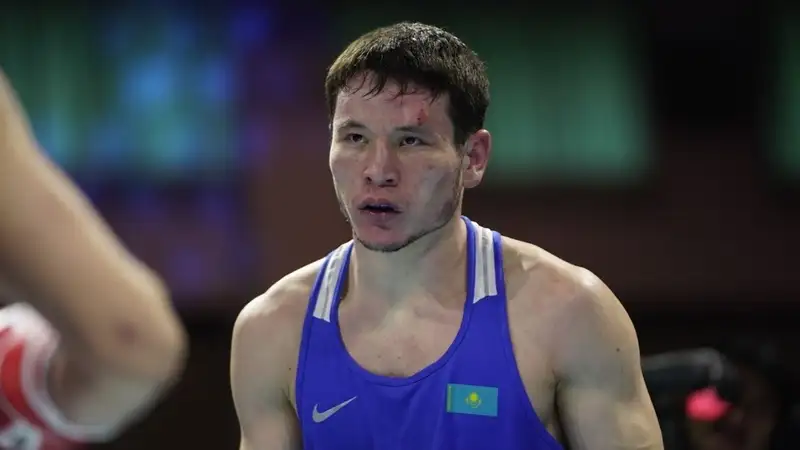 Раздельным решением судей завершился бой казахстанца на Кубке мира по боксу