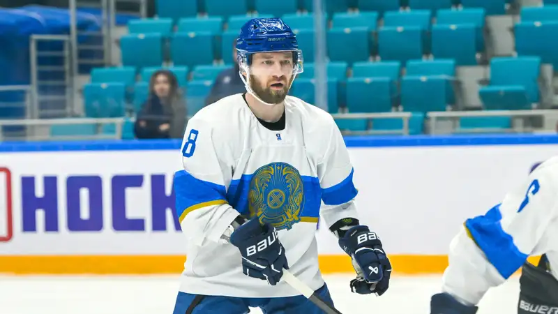 Нападающий сборной Казахстана набрал два очка в матче за выход в словацкую Экстралигу