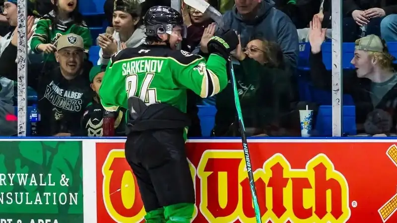 Казахстанский хоккеист отметился ассистом в матче полуфинала плей-офф WHL