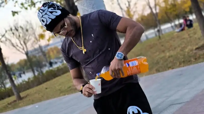 Альварес улетел в нокаут в Чили