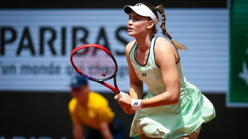 Елена Рыбакина поругалась с судьёй в матче третьего круга "тысячника" в Мадриде