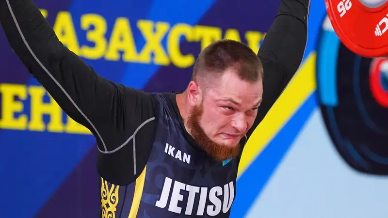 Сразу семь рекордов в одном весе обновили на чемпионате РК тяжёлой атлетике в Талдыкоргане