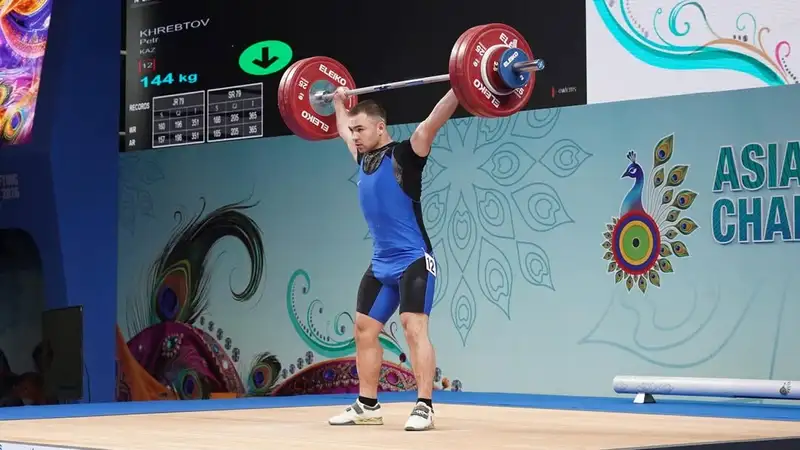 Казахстанскому тяжелоатлету не удалось на чемпионате Азии повторить прошлогодний успех