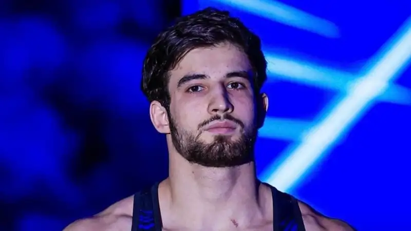 Ислам Евлоев выиграл золотую медаль на молодёжном чемпионате Азии по борьбе