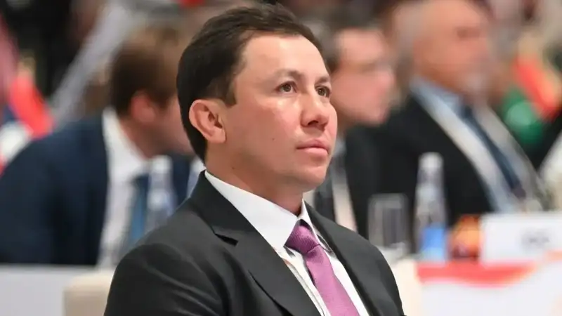 Дружба с МОК и судейские скандалы: итоги первого полугодия Головкина во главе World Boxing