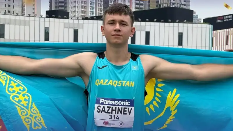 Максим Сажнев