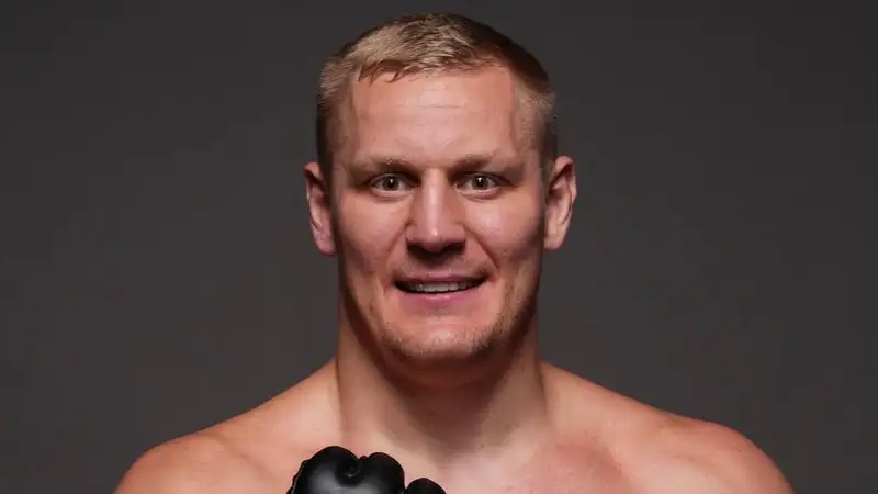 Сергей Павлович оценил шансы стать чемпионом UFC и высказался о реванше с Волковым