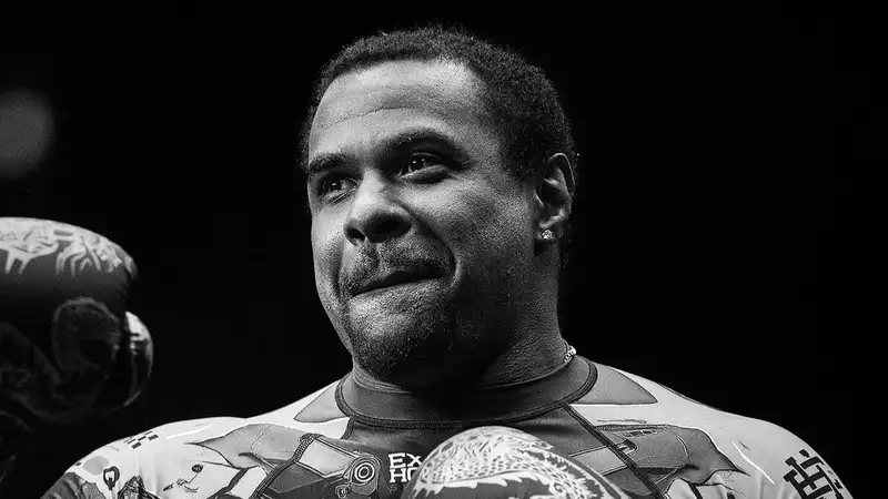 В возрасте 45 лет скончался бывший боец UFC Джей Сильва