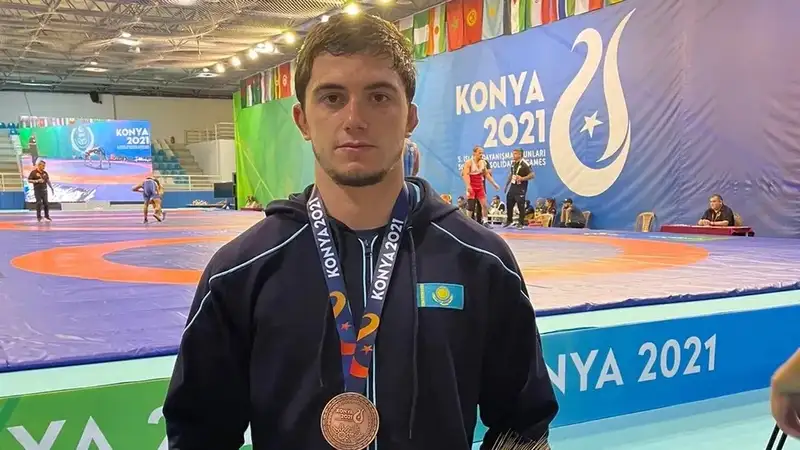 Аскаров поспорит за бронзу турнира в Монголии 