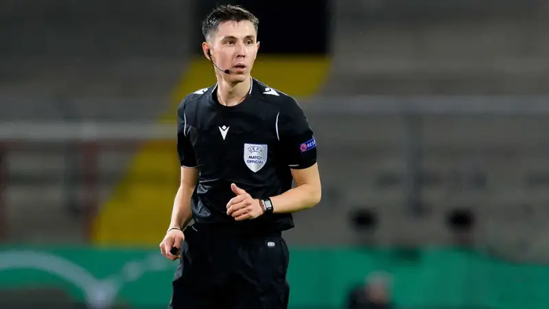 Исмуратова забрали в спецприемник 