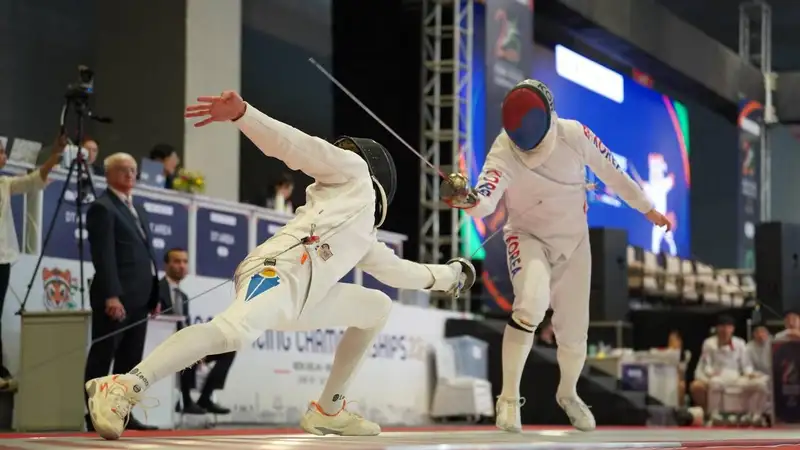 Сборная Казахстана вышла в финал чемпионата Азии по фехтованию
