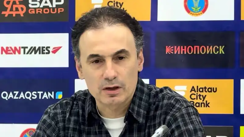 "Кто-то хочет добить "Астану": Григорий Бабаян раскритиковал судейство в матче с "Женисом"