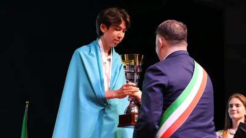 Чемпион Казахстана по классическим шахматам выиграл "бронзу" молодёжного чемпионата мира