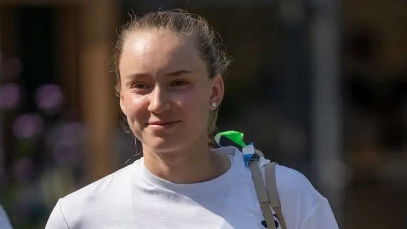 Елена Рыбакина рассказала, как опыт победы 2022 года помогает ей на "Уимблдоне"