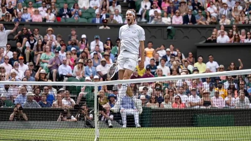 Александр Бублик опустился на одно место в Чемпионской гонке ATP перед стартом "Уимблдона" 
