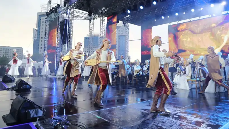 В Алматы состоялся концерт "Домбыра – дастан", посвящённый Национальному дню домбры  