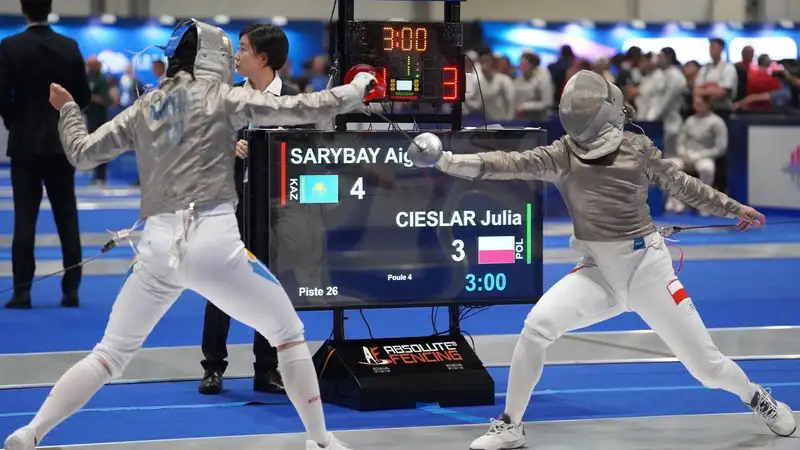 Шпажисты и саблистки Казахстана вышли в 1/32 финала чемпионата мира по фехтованию