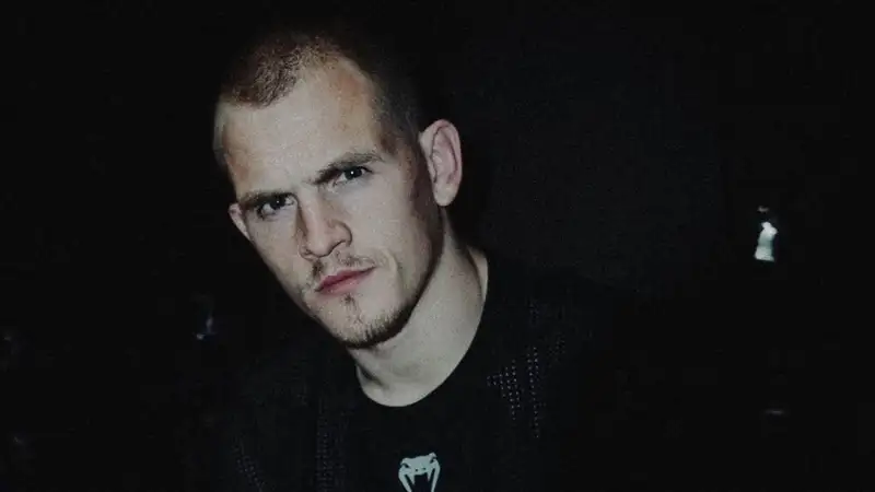 Иэн Гэрри пообещал уничтожить Ислама Махачева в чемпионском бою на UFC 330