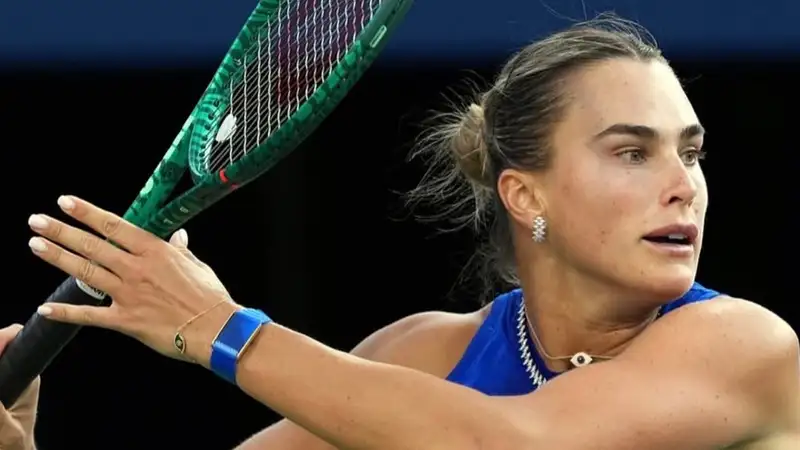 Арина Соболенко с уверенной победы начала турнир WTA 1000 в Торонто