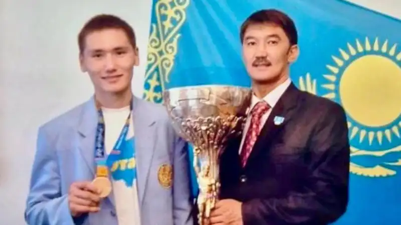 Бахтияр Артаев