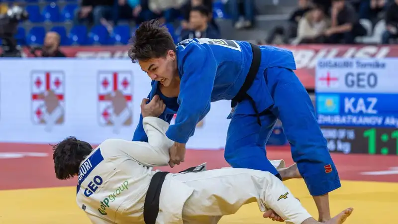 Казахстанский дзюдоист продолжает борьбу за титул чемпиона