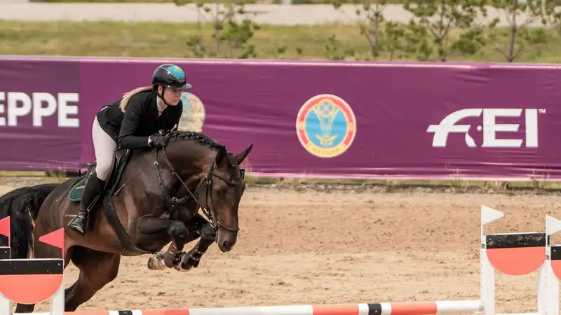 Сборная Казахстана по конному спорту завеовала три медали на турнире в Польше