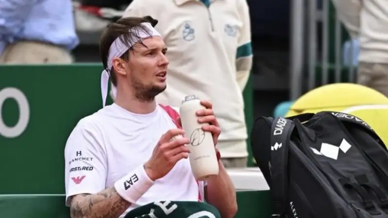 Александр Бублик на турнире серии ATP Masters 1000 в Монте-Карло