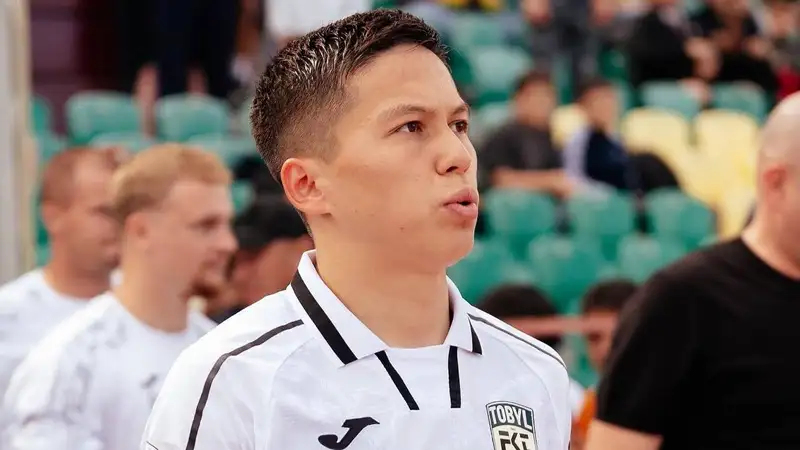 Жаслан Жумашев перед одним из матчей в КПЛ