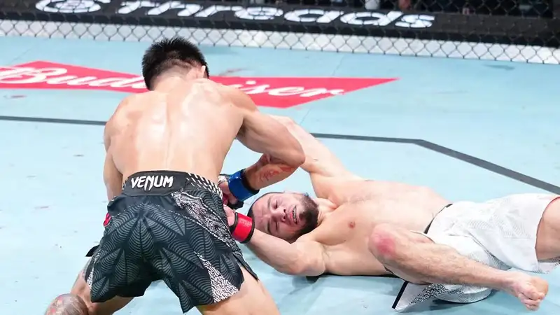 Американский боец UFC Микки Галл высказался о поступке Усмана после нокаута Умара