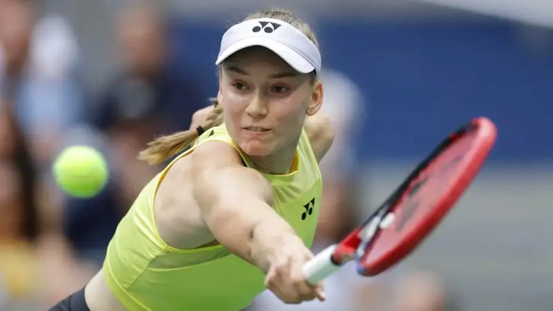 Елена Рыбакина выиграла третий турнир Большого шлема