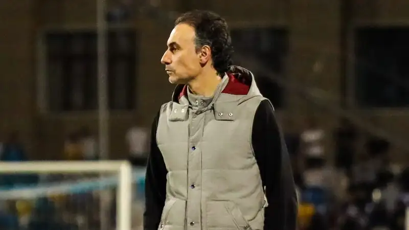 Григорий Бабаян на поле  
