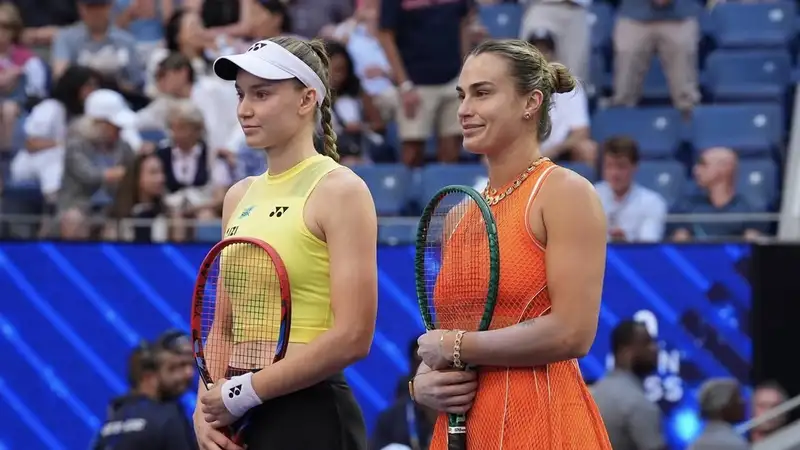 Елена Рыбакина и Арина Соболенко перед стартом финала US Open-2026