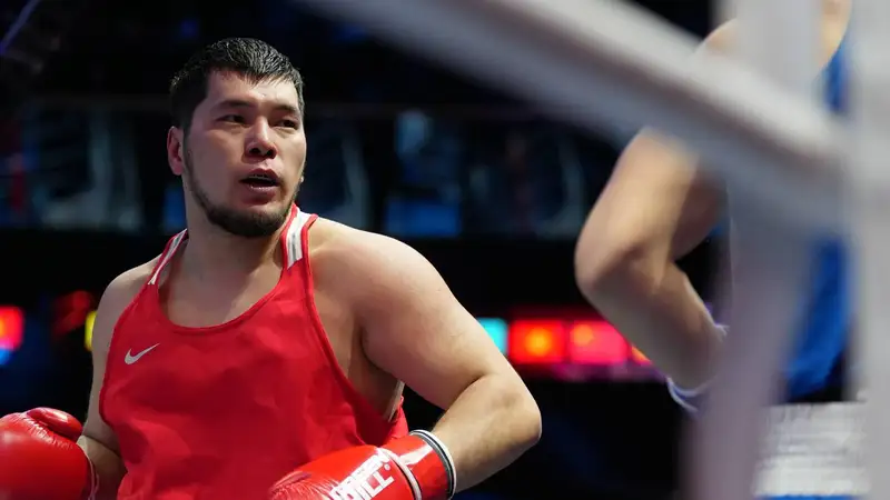 Айбек Оралбай на чемпионате Азии по боксу-2026